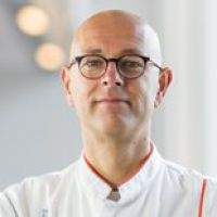 dr. Robin van der Lee dr. Robin van der Lee